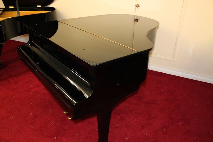 Reconditioned Yamaha G3 6'1 Grand Piano